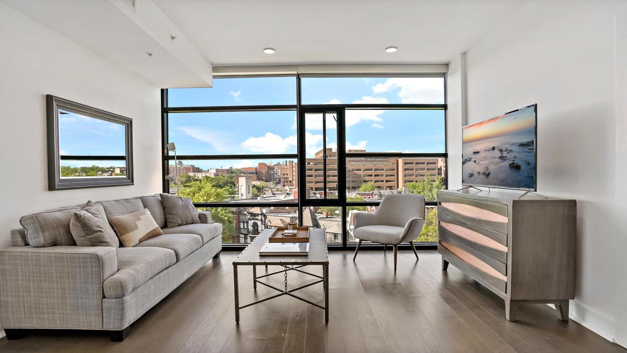 Pure Voyage Shaw Aparthotel Washington Exterior photo