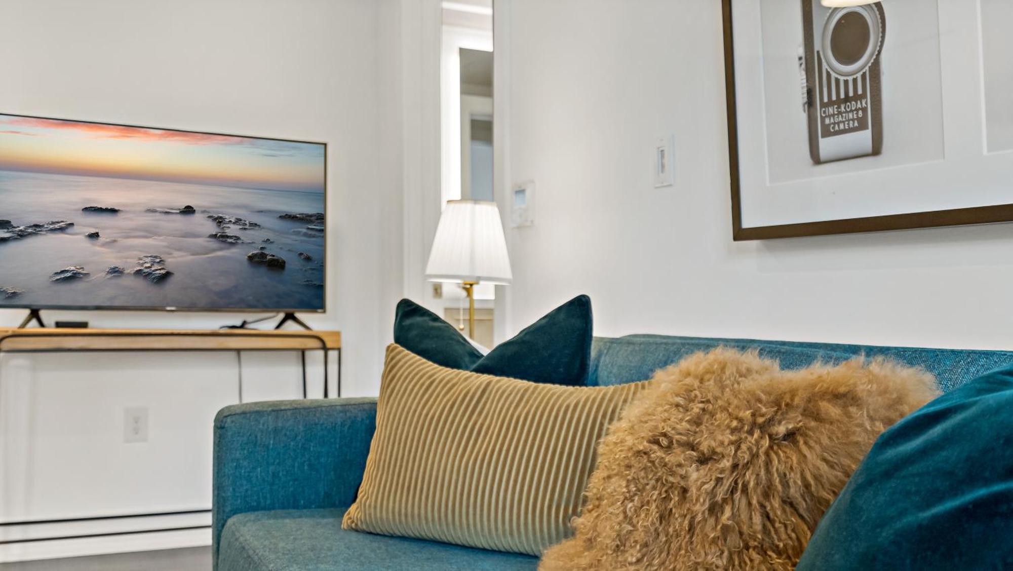 Pure Voyage Shaw Aparthotel Washington Exterior photo